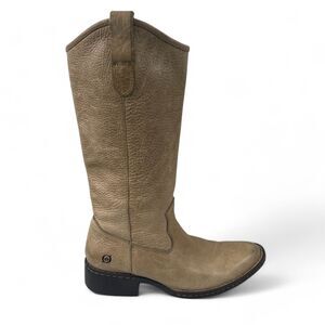 Women's Tan Heeled Boots